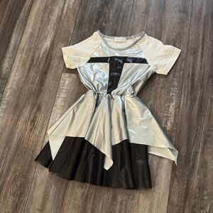 Trish Scully Child Metallic Silver dress size 5